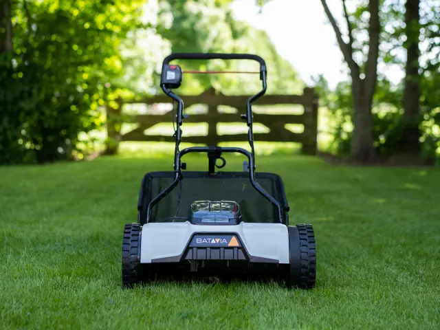 Batavia Brushless Cylinder Mower 18V Bare Unit - Image 5