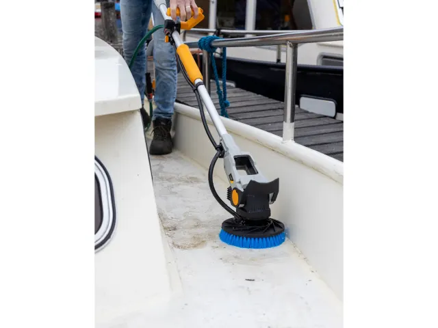 Batavia  MAXXPACK Brushless Twin Brush Scrubber 18V Bare Unit - Image 7