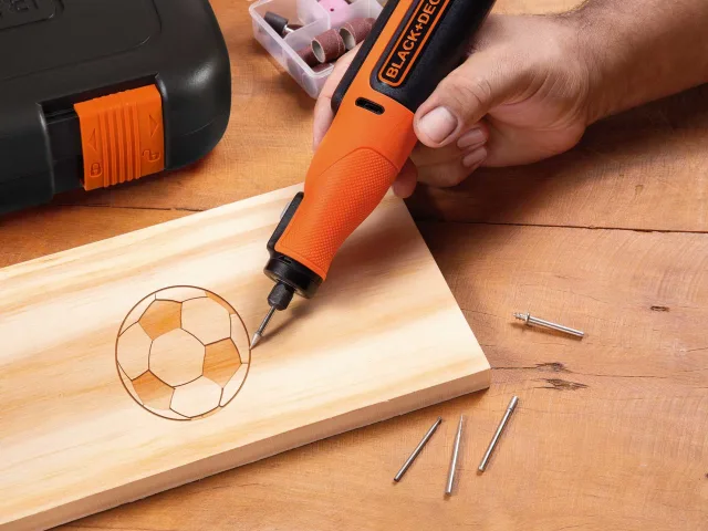 BLACK + DECKER BCRT8IK Rotary Tool 7.2V - Image 4