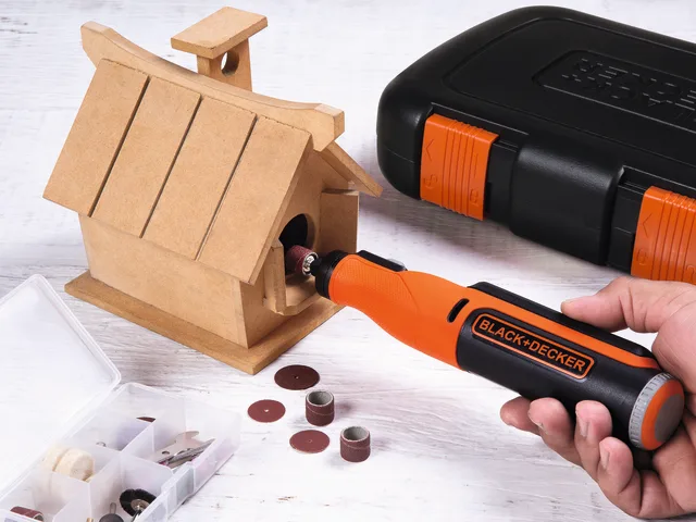 BLACK + DECKER BCRT8IK Rotary Tool 7.2V - Image 6