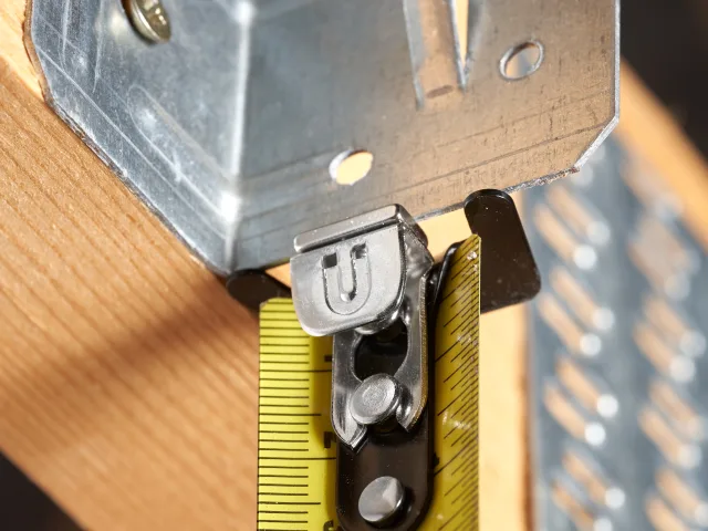STANLEY® CONTROL-LOCK™ Pocket Tape 5m/16ft (Width 25mm) - Image 4