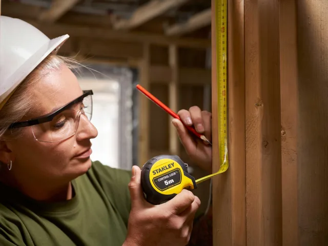 STANLEY® CONTROL-LOCK™ Pocket Tape 5m (Width 25mm) (Metric only) - Image 4