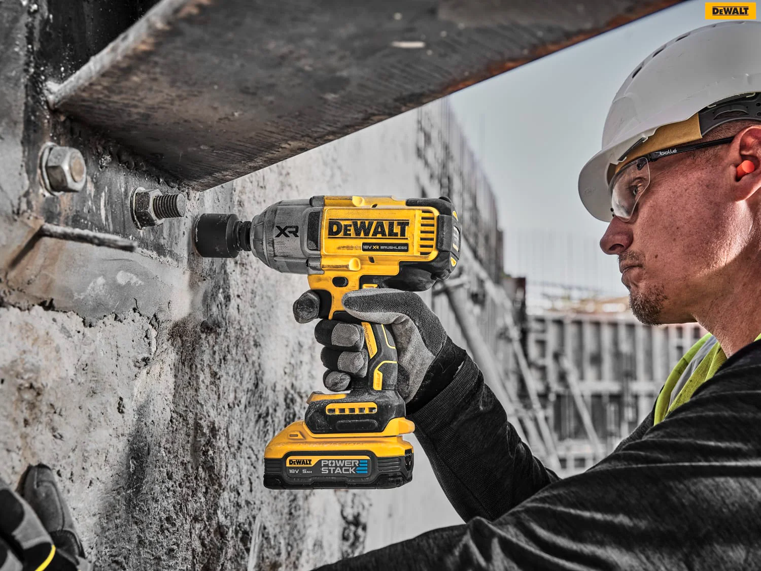 DeWalt DCF900H2T POWERSTACK Impact Wrench 18V 2 x 5.0Ah Li-ion - Image 5