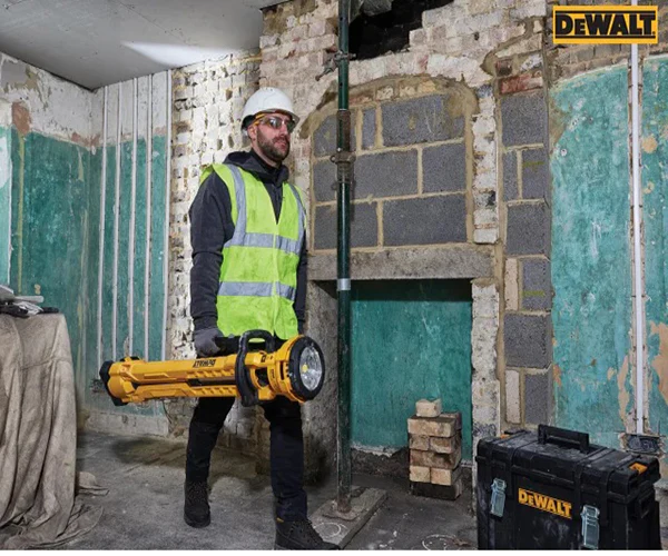 DEWALT DCL079 XR LED Tripod Light 18V Bare Unit - Image 5