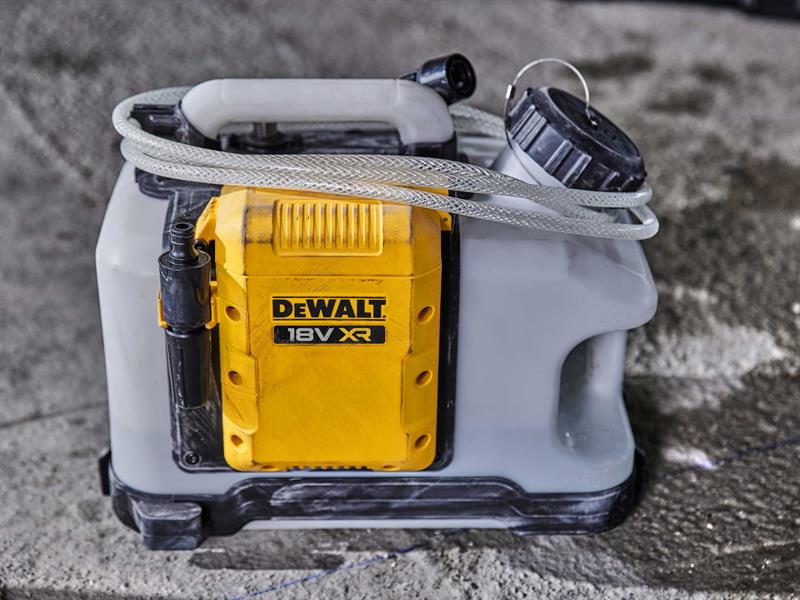 DeWALT Power Tools DCE6820N XR Water Tank 18V Bare Unit - Image 5