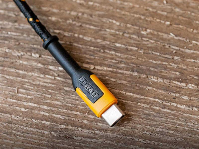 DEWALT Telecoms USB A to USB C Reinforced Charging Cable 3m (10ft) - Image 3