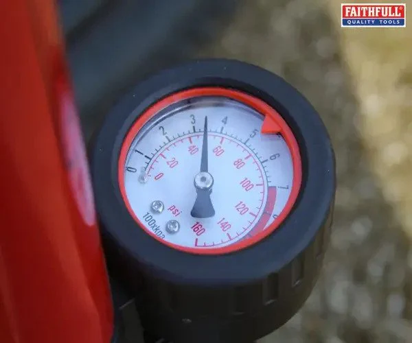 Faithfull High-Pressure Hand Pump Max. 160 psi - Image 8