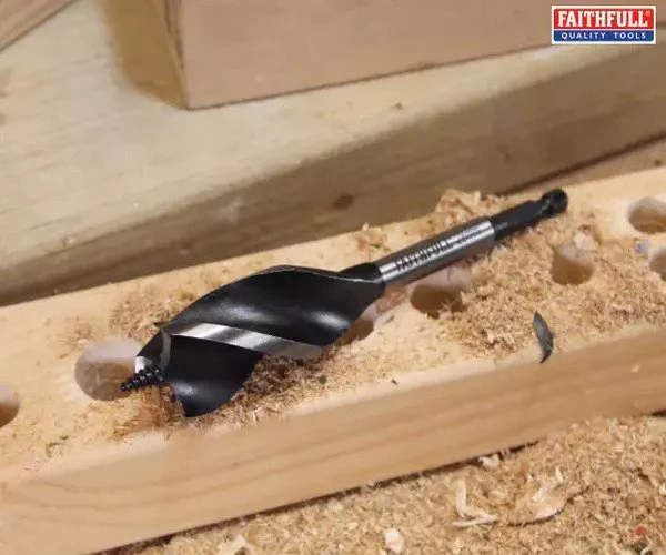 Faithfull Tri-Point Speed Auger Bit 28mm - Image 2