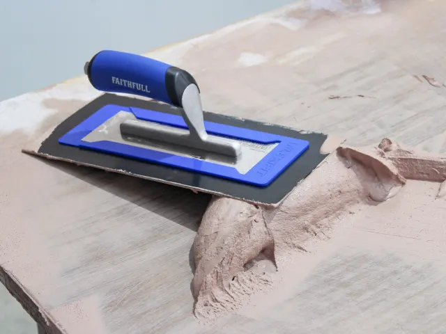 Faithfull Flexifit Trowel Blade 12in - Image 5