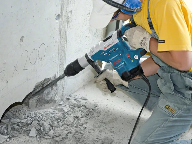Bosch GBH 5-40 DCE Professional SDS Max Combi Hammer 1150W 110V - Image 2