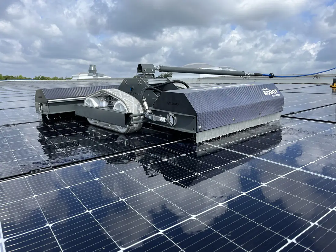 hyCLEANER® solarROBOT Compact – PV Cleaning Robot - Image 11