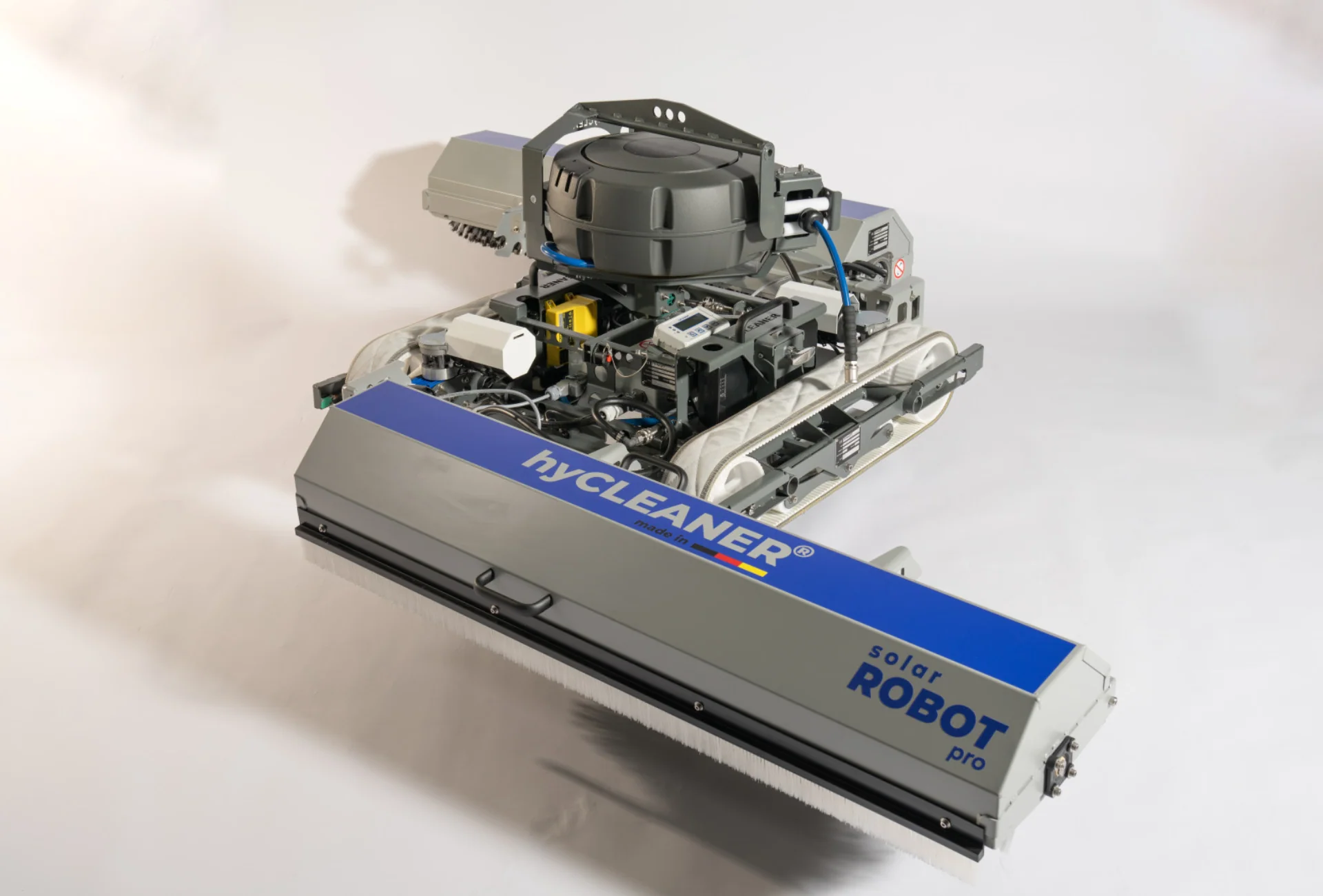 hyCLEANER® solarROBOT Pro – PV Cleaning Robot - Image 3