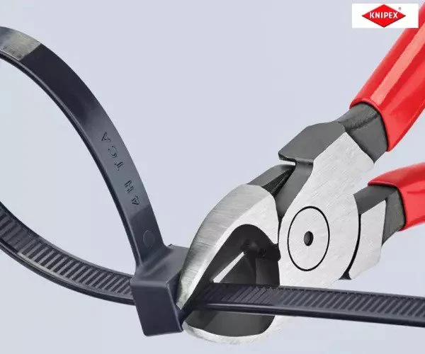 Knipex Diagonal Cutters PVC Grip 160mm - Image 3