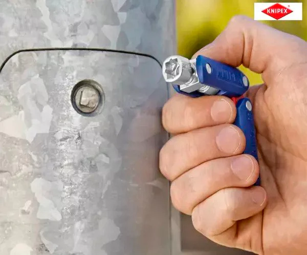 Knipex DoubleJoint Control Cabinet Key - Image 10