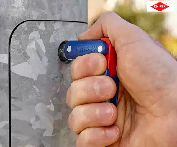 Knipex DoubleJoint Control Cabinet Key - Image 11