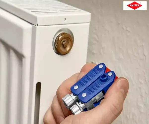 Knipex DoubleJoint Control Cabinet Key - Image 15
