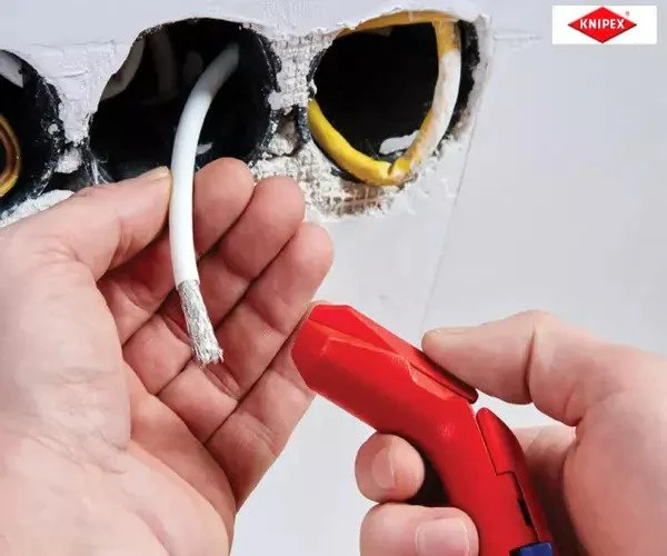Knipex ErgoStrip® Universal Stripping Tool - Right Handed - Image 15