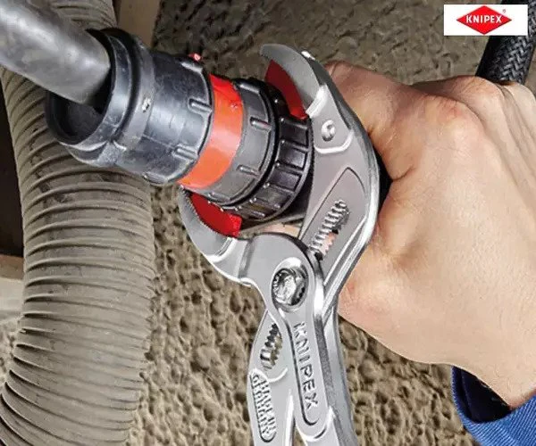 Knipex Plastic Pipe Grip Pliers Plastic Jaws Chrome 250mm - 75mm Capacity - Image 9