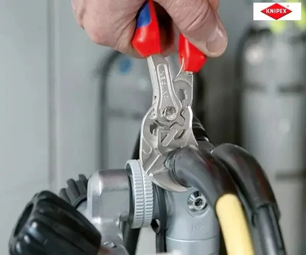 Knipex Pliers Wrench Multi-Component Grip 150mm - Image 18