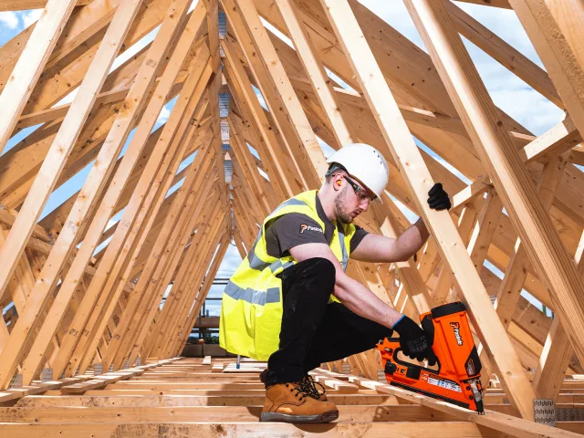 Paslode IM350+ 1st Fix Gas Framing Nailer - Image 9