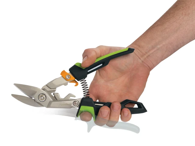 Fiskars PowerGear™ Aviation Snip Offset Right Cut 250mm (10in) - Image 5