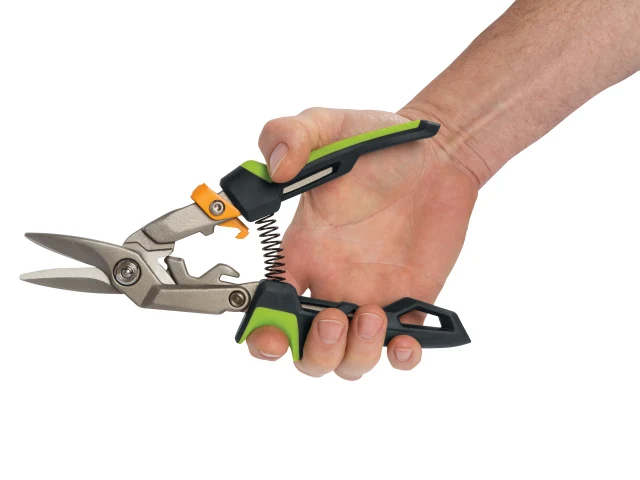 Fiskars PowerGear™ Aviation Snips Right Cut 250mm (10in) - Image 6
