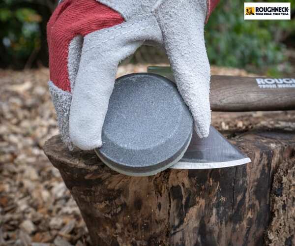Roughneck Axe Sharpener 75 x 25mm (3x1in) - Image 3