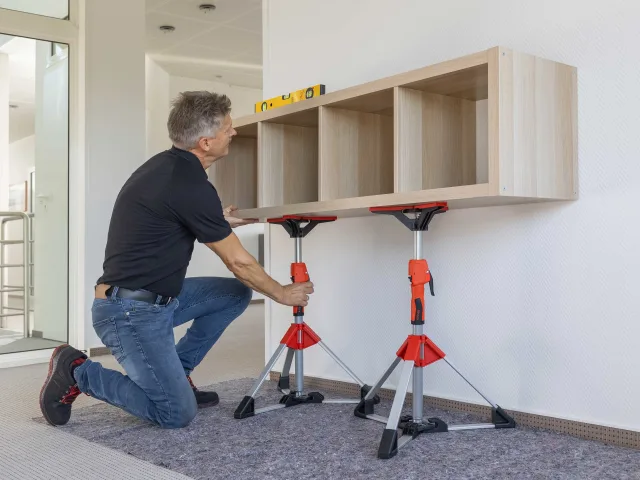 Bessey Telescopic Drywall Support 575-910mm - Image 3