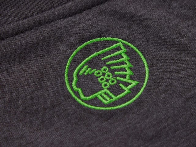 Apache Vancouver Charcoal Grey T-Shirt - L (41/43in) - Image 5